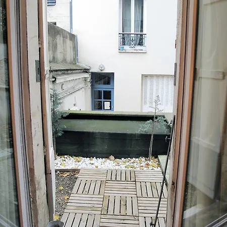 Studio Montmartre Fontaine Daire Paris